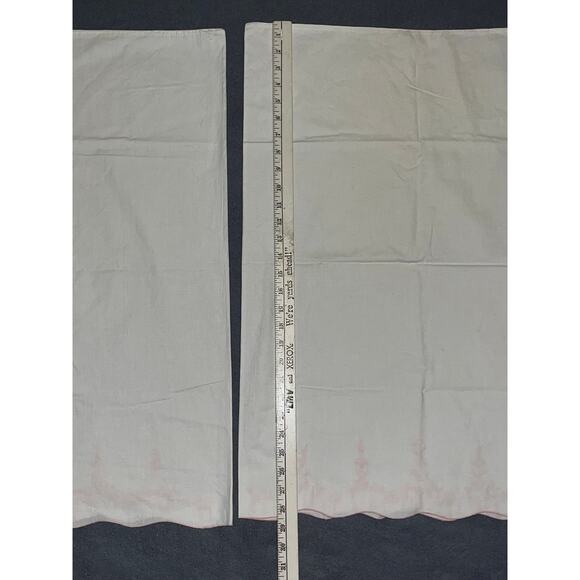 Hand Embroidered Pillow Cases Pink Scalloped Hem Floral Vtg Cotton Standard - Picture 6 of 7